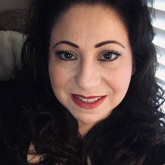 Meet your Posher, Debra - Picture 1 of 1